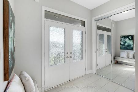 1701 THAMES CIRCLE, Milton, Ontario L9E 1Y5, Canada