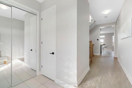 1701 THAMES CIRCLE, Milton, 安大略省 L9E 1Y5, 加拿大