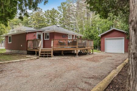 17 CAMMIDGE CRESCENT, South Bruce Peninsula, Ontario N0H 2G0, CANADÁ
