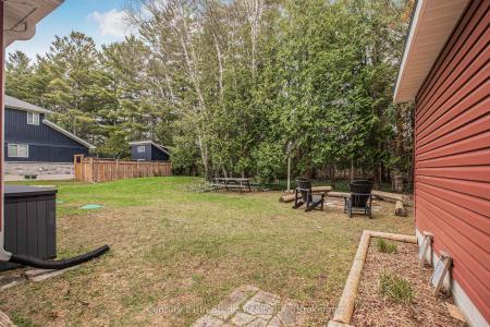 17 CAMMIDGE CRESCENT, South Bruce Peninsula, Ontario N0H 2G0, CANADÁ
