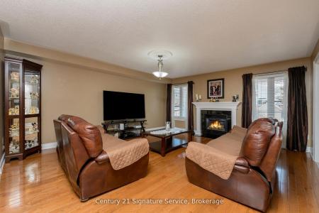 41 FARIS STREET, Bradford West Gwillimbury, 安大略省 L3Z 0C5, 加拿大