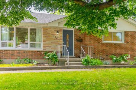182 METCALFE STREET, Guelph, Ontario N1E 4Y3, Kanada