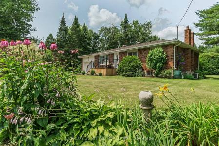696 SKYLINE ROAD, Selwyn, Онтарио K0L 1T0, Канада