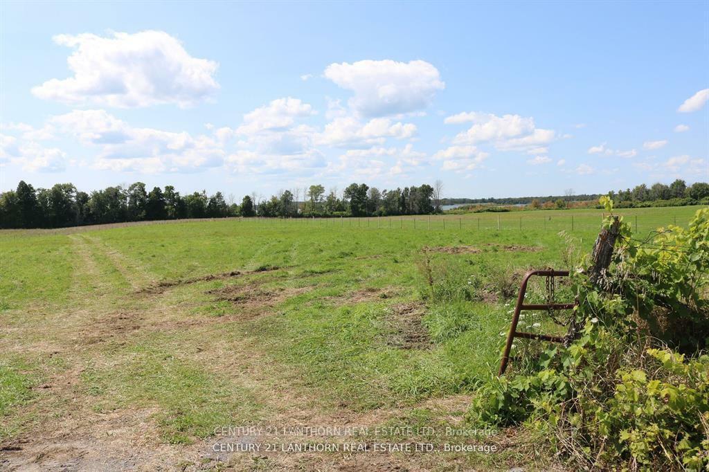 861 FISH LAKE ROAD, Prince Edward County, Ontario K0K 1W0, Canada
