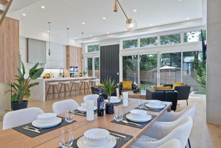 84 BEXHILL AVENUE, Toronto, Ontario M1L 3C1, Canada