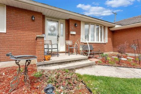 16 BROADVIEW DRIVE, Brant, Ontario N0E 1A0, Canadá