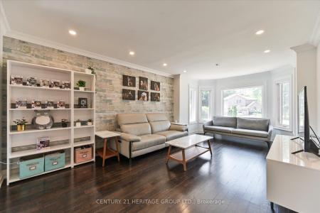 47 BERKELEY COURT, Markham, Ontario L3R 6M2, Canada