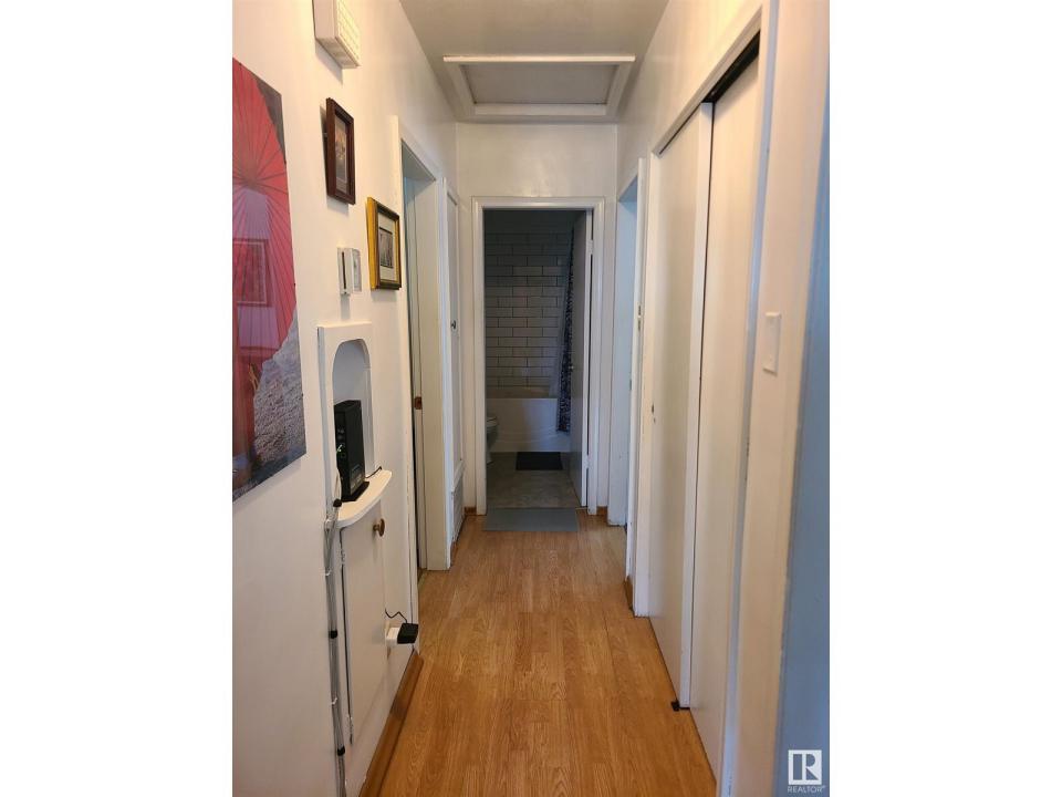 10115 83 AV NW NW, Edmonton, Alberta T6E 2C5, Canada