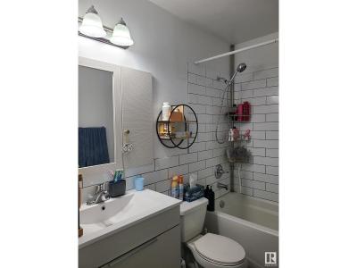 10115 83 AV NW NW, Edmonton, Alberta T6E 2C5, Canada