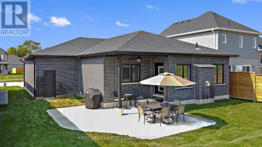 672 KETTER WAY, Plympton-wyoming (plympton Wyoming), Ontario N0N 1T0, Canada