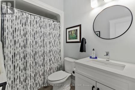 672 KETTER WAY, Plympton-wyoming (plympton Wyoming), Ontario N0N 1T0, Canada