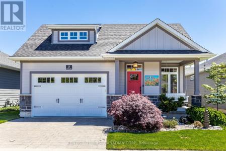 7 SUNRISE LANE, Lambton Shores (grand Bend), Ontario N0M 1T0, Canada