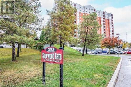 30 CHAPMAN COURT, London North (north I), Ontario N6G 4Y4, Canada