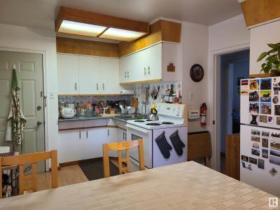 10115 83 AVENUE NW, Edmonton, Alberta T6E 2C5, Canada