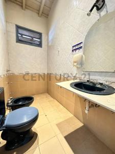 tte Genaro Ruiz 744 c Washigton 744, Las Mercedes, Asunción 00001, باراغواي