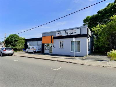 125  Rue Amyot, Rivière-du-Loup, Quebec G5R 3G6, Canada