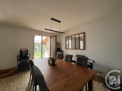 Puiseaux, Centre-Val De Loire 45390, France