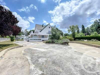Courlon Sur Yonne, Bourgogne 89140, アキタン