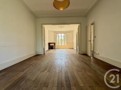 Fontainebleau, Île-de-France 77300, Francja