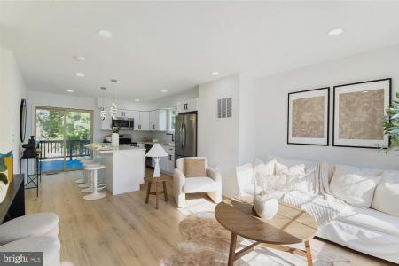5742 White Avenue, Baltimore, Мериланд 21206, Соединенные Штаты