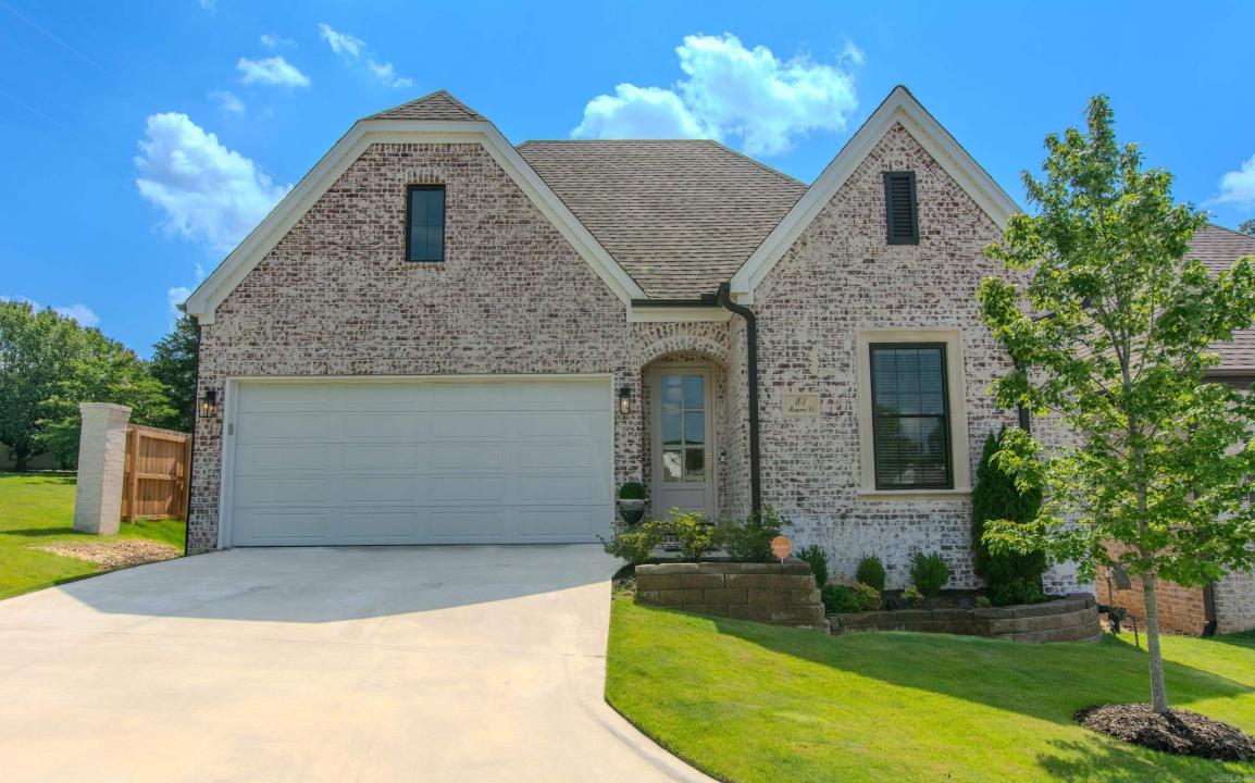 101 Mergeron Court, Little Rock, Arkansas 72212, USA