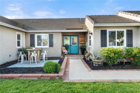 24694 Darkstar Drive, Moreno Valley, Kaliforniya 92557, Amerika Birleşik Devletleri