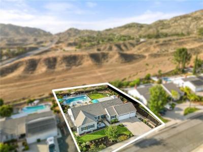 24694 Darkstar Drive, Moreno Valley, Kaliforniya 92557, Amerika Birleşik Devletleri