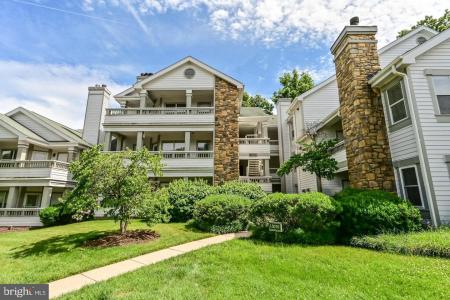 13070 Autumn Woods Way Unit# 105, Fairfax, Virginia 22033, USA