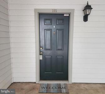 13070 Autumn Woods Way Unit# 105, Fairfax, Wirginia 22033, USA