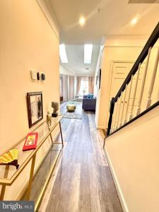 6541 Grange Lane Unit# 401, Alexandria, Virginia 22315, USA