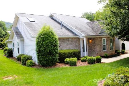 4 Gatehouse Court, Asheville, Kuzey Karolina 28803, Amerika Birleşik Devletleri