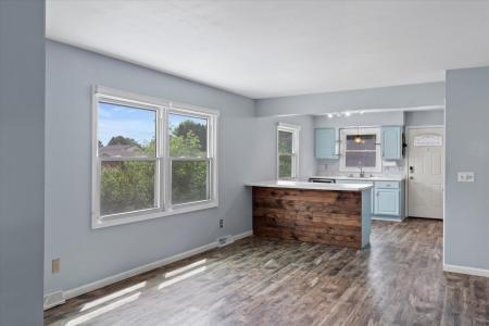 1716 Michael Dr, Waukesha, Wisconsin 53189, USA