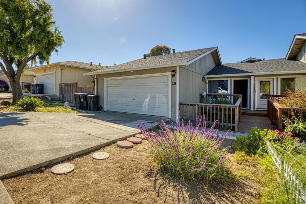 29 Altamont Drive, Watsonville, Kaliforniya 95076, Amerika Birleşik Devletleri