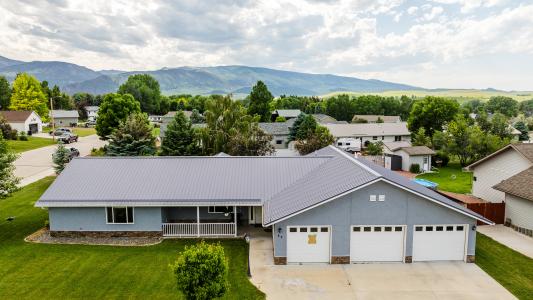 53 Kelly Lane, Dayton, Wyoming 82836