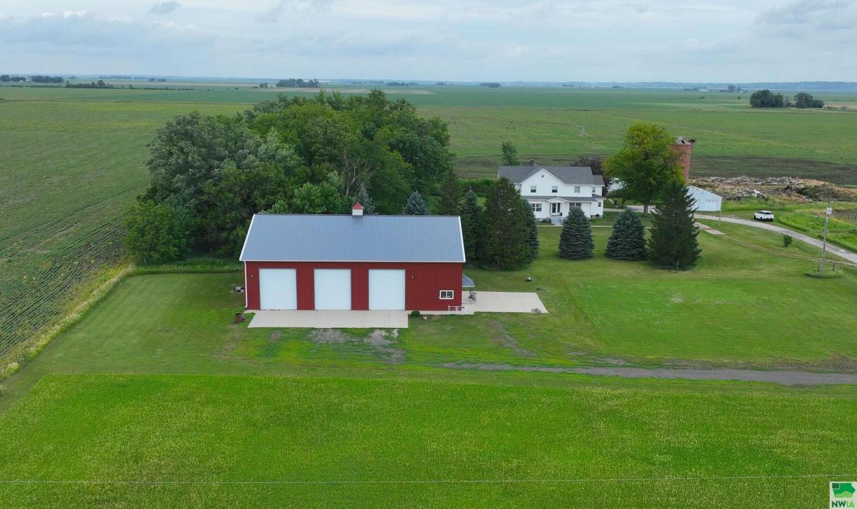 2009 325th St, Sloan, Iowa 51055