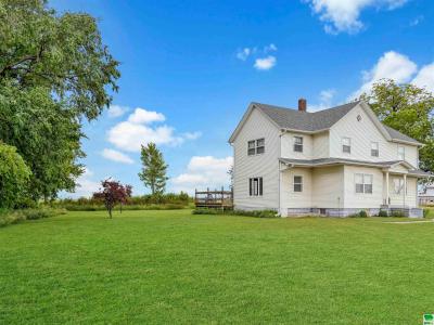 2009 325th St, Sloan, Iowa 51055