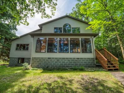 19559 Irvine Ave NW, Bemidji, 明尼苏达州 56601, 美国