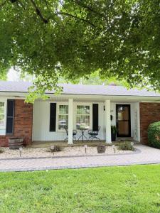 1310 Lago Drive, Frankfort, ケンタッキー 40601, アメリカ合衆国