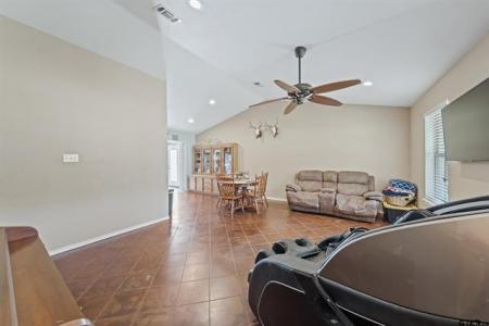 200 DAVID, Hawkins, Texas 75765, USA