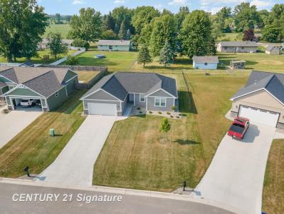 9100 Brook Hollow, Freeland, Michigan 48623, USA