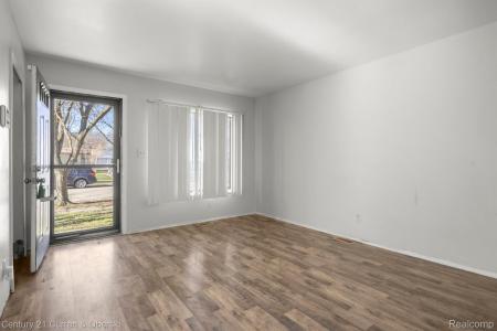 18949 Kenosha Street, Harper Woods, 미시건 48225, 미국