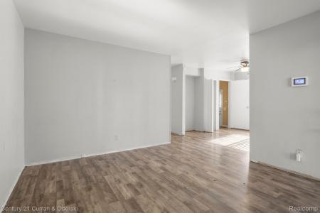 18949 Kenosha Street, Harper Woods, 미시건 48225, 미국