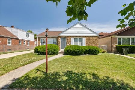 8841 Menard Avenue, Morton Grove, Illinois 60053, USA