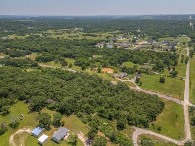 4881 Oak Timber Drive, Tulsa, Oklahoma 74131, Estados Unidos