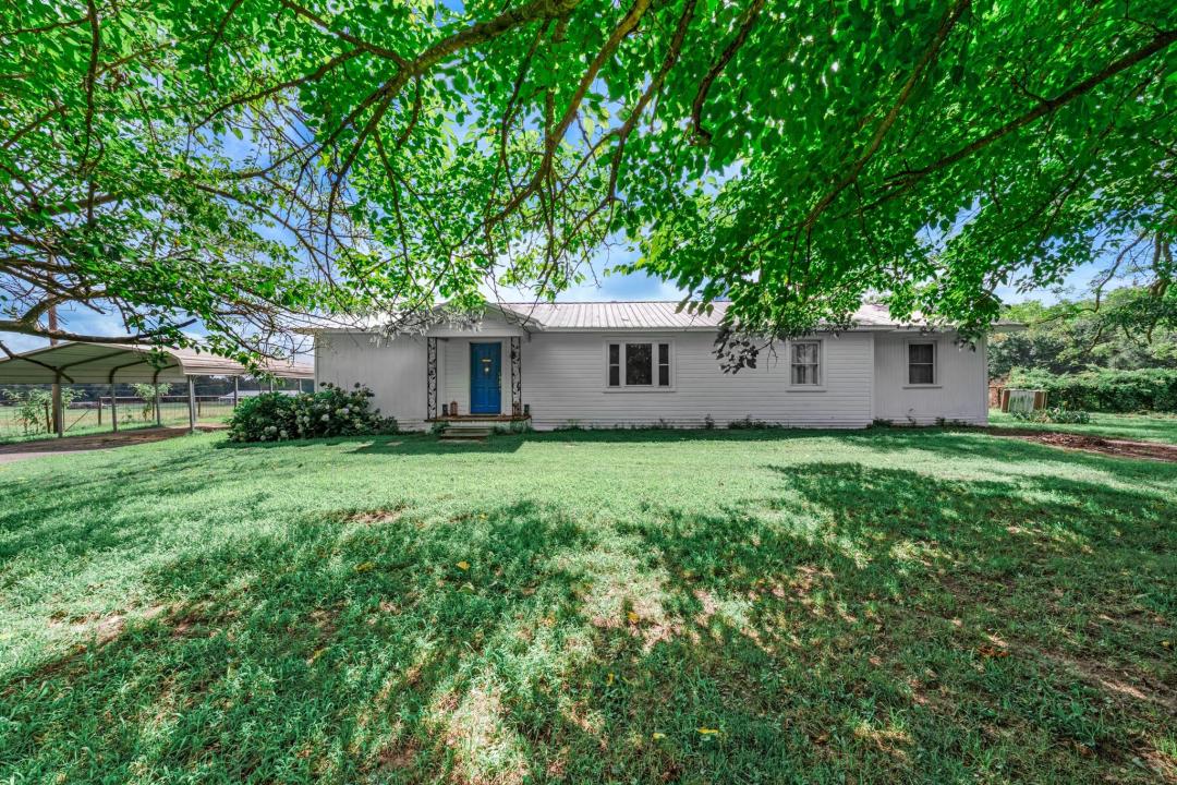 909 County Road SW 3055, Saltillo, Teksas 75478, USA