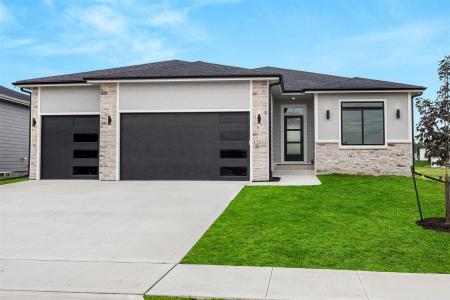 17211 Northview Drive, Urbandale, Iowa 50323, USA