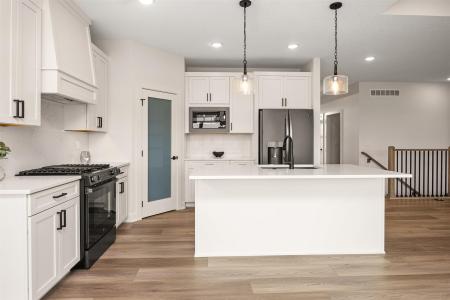 17211 Northview Drive, Urbandale, 爱荷华州 50323, 美国