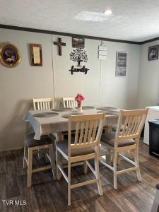 255 Rolling Hills Drive, Church Hill, Tennessee 37642, HOA KỲ
