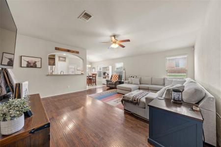 406 Coby Drive, Troy, Texas 76579