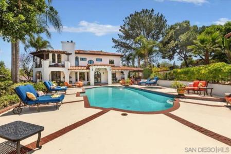 2103 Sunnyside Ave, El Cajon, California 92019, USA